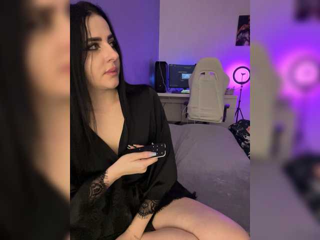 Manynia666's BongaCams show and profile
