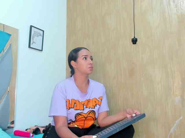 Luya-Jhonson webcam