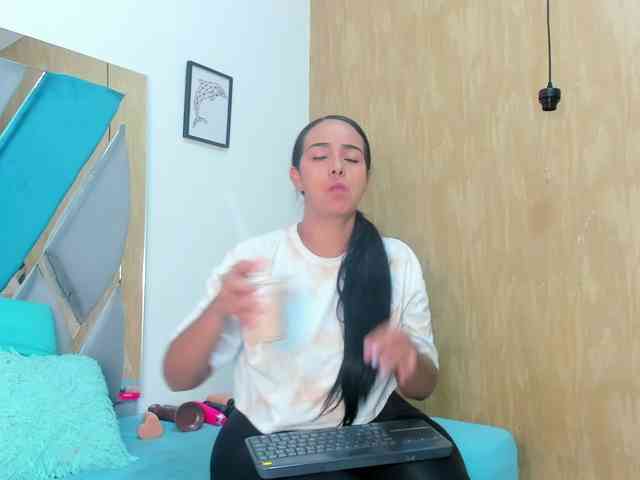 Luya-Jhonson webcam