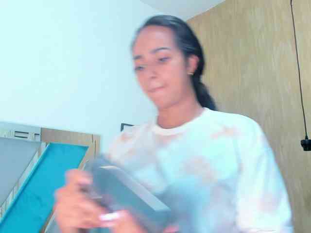 Luya-Jhonson webcam