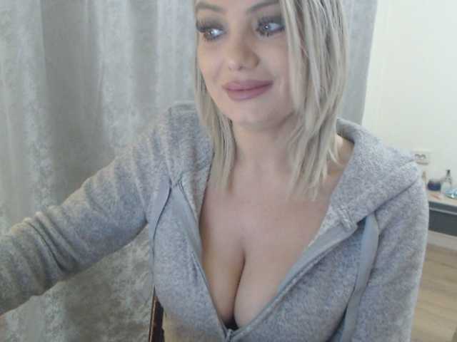 Kiss4foryou's BongaCams show and profile