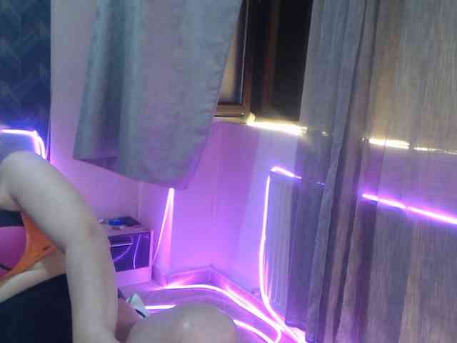 Kiss4foryou webcam