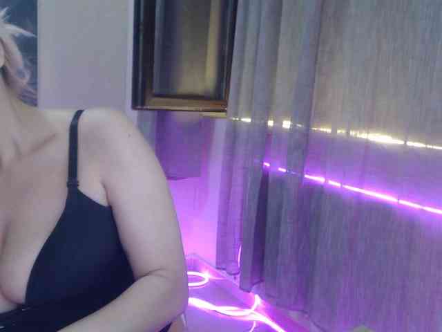 Kiss4foryou webcam