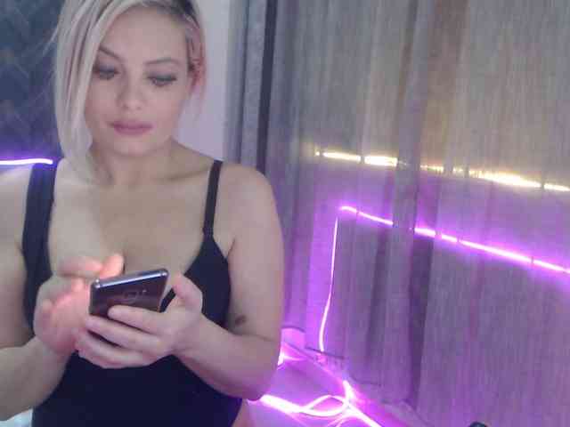 Kiss4foryou webcam