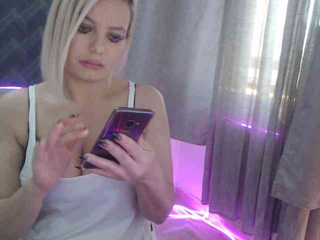 Kiss4foryou webcam