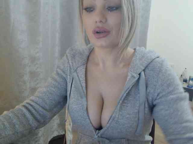 Kiss4foryou webcam