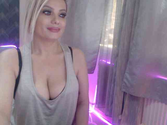 Kiss4foryou webcam