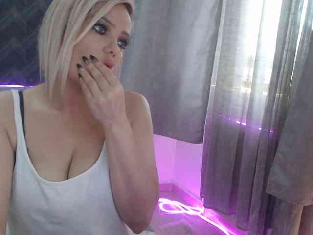 Kiss4foryou webcam