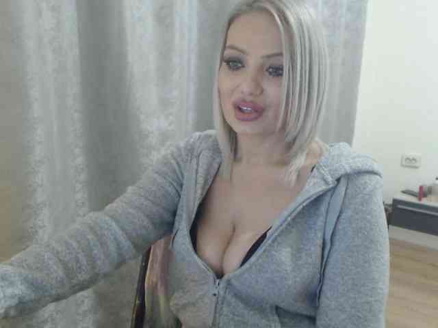 Kiss4foryou webcam