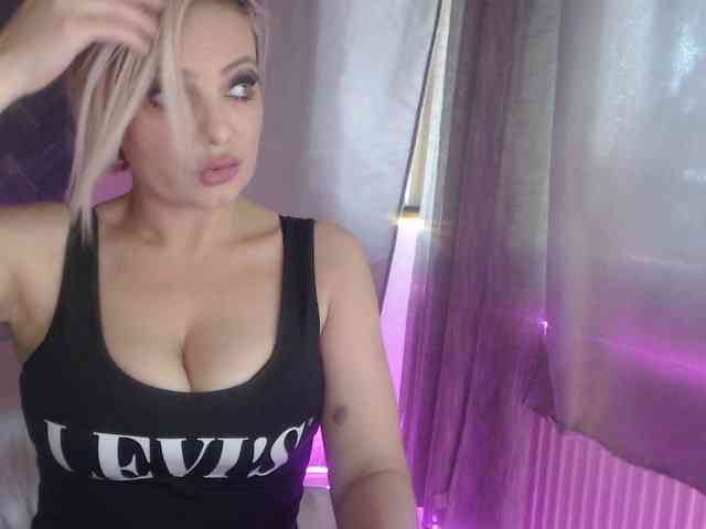 Kiss4foryou webcam