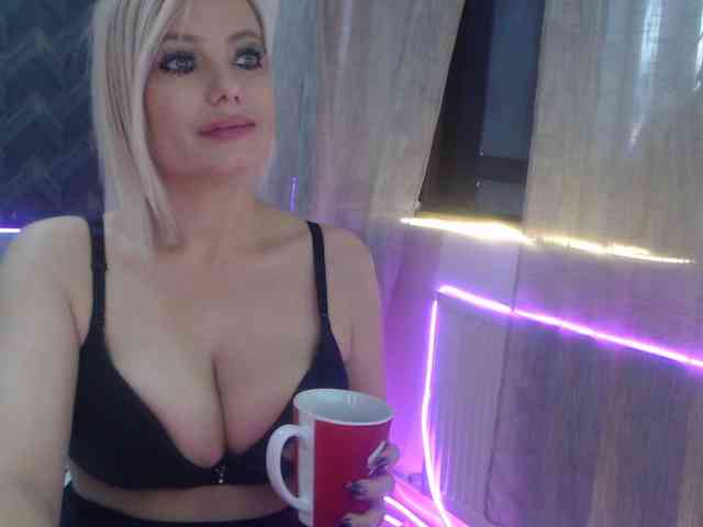 Kiss4foryou webcam