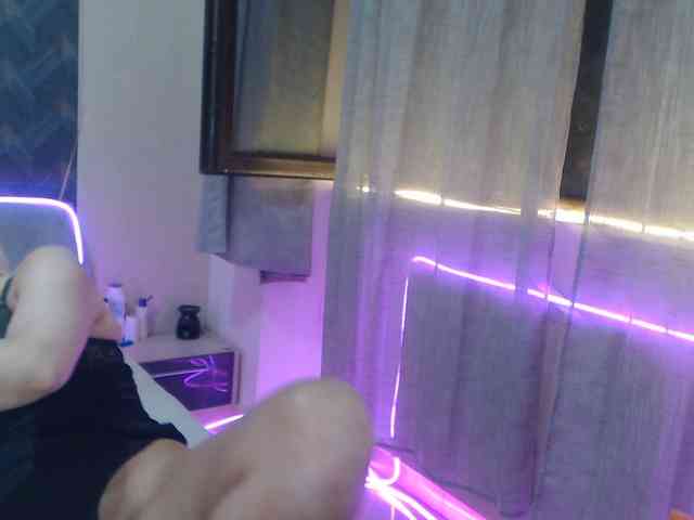 Kiss4foryou webcam