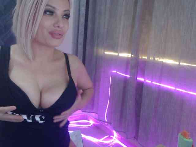 Kiss4foryou webcam