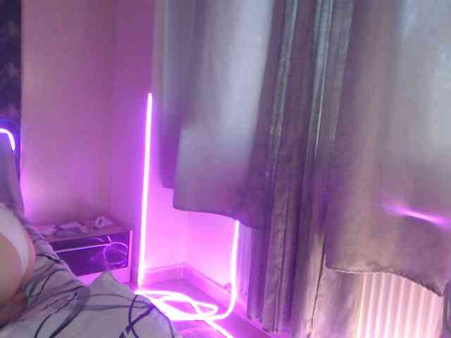Kiss4foryou webcam