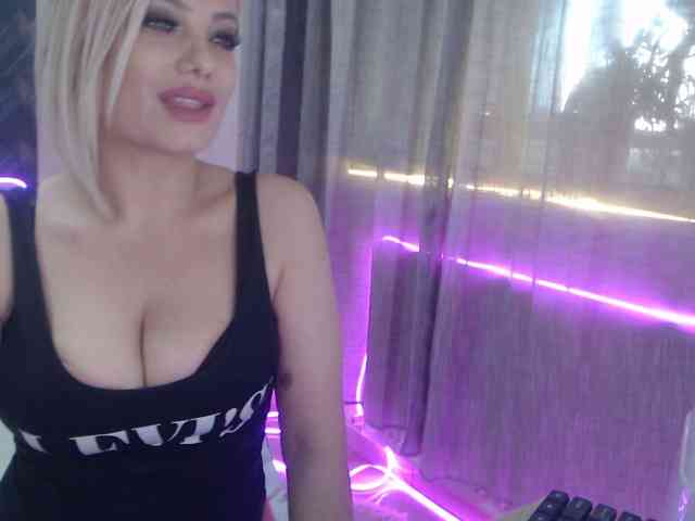 Kiss4foryou webcam