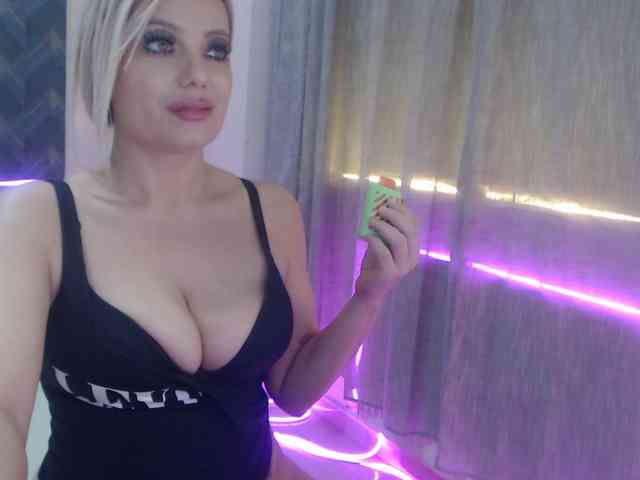 Kiss4foryou webcam