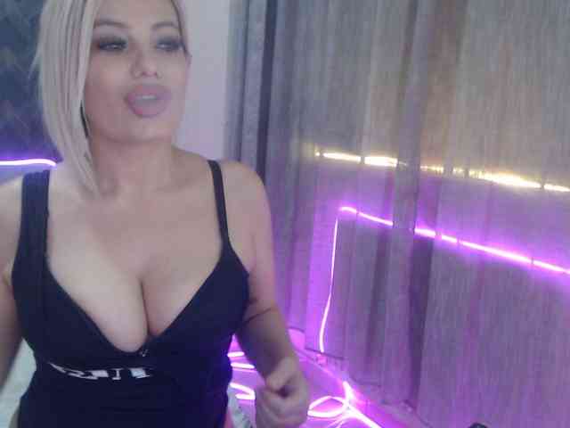 Kiss4foryou webcam