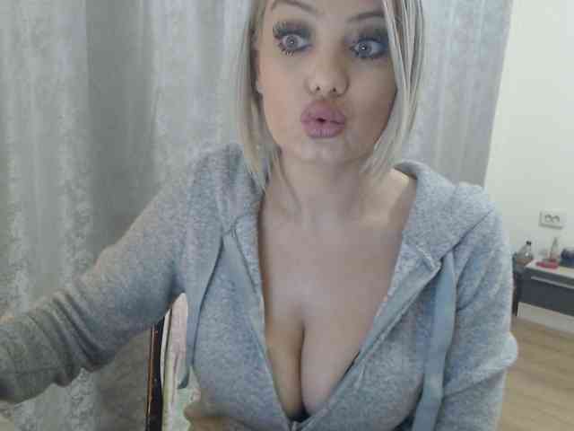 Kiss4foryou webcam