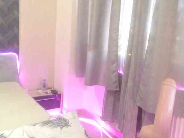 Kiss4foryou webcam