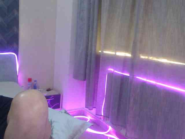 Kiss4foryou webcam