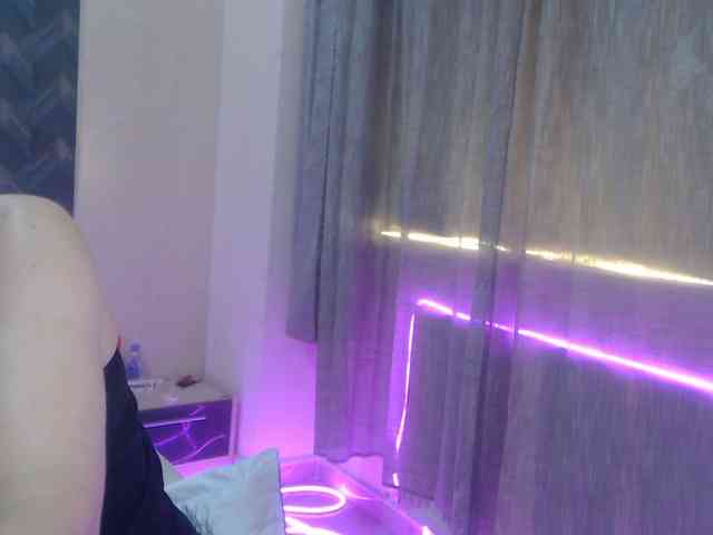 Kiss4foryou webcam
