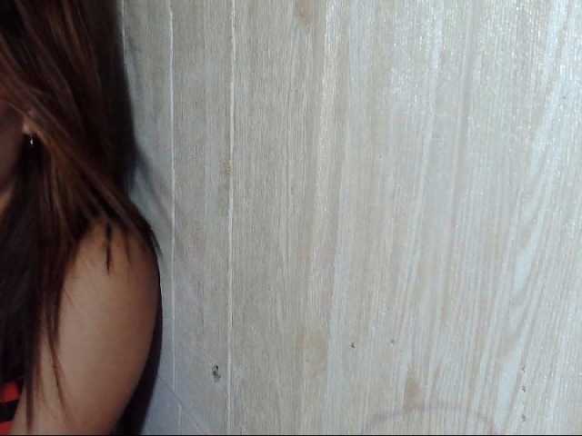 le modèle MollyfLowers est en webcam porno dans un show sur le site bongacams, il possède les tags suivants: Asian,Brunette,Trimmed