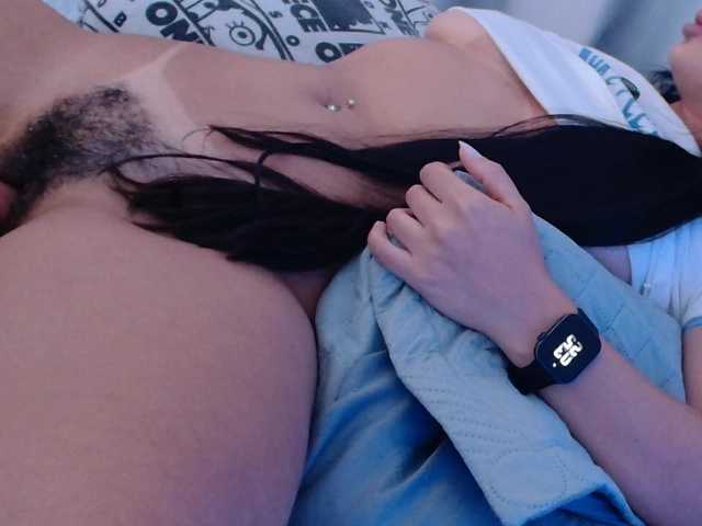 deeluna's BongaCams show and profile