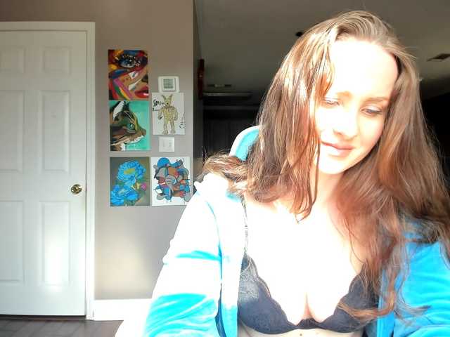 blueeyedzaya-sexy — Hello everyone, I hope you will support me. I love to enjoy myself. 