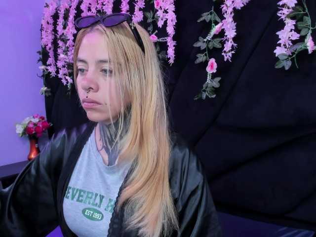 AnalHade's BongaCams show and profile