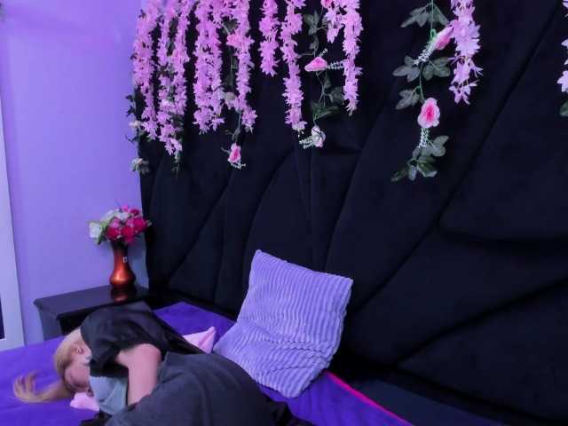 AnalHade's BongaCams show and profile