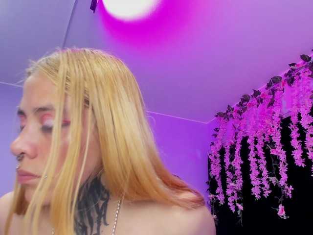 AnalHade's BongaCams show and profile