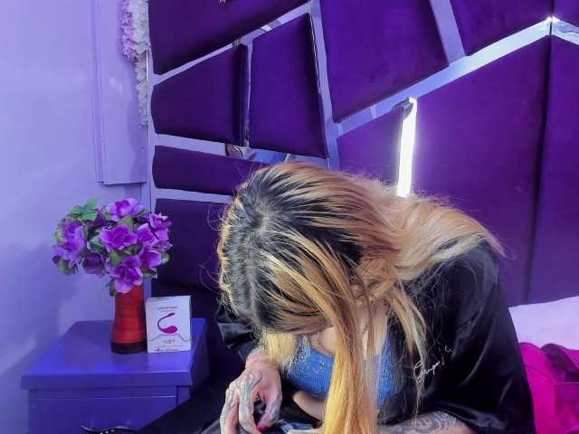 AnalHade's BongaCams show and profile