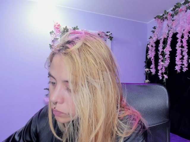 AnalHade's BongaCams show and profile