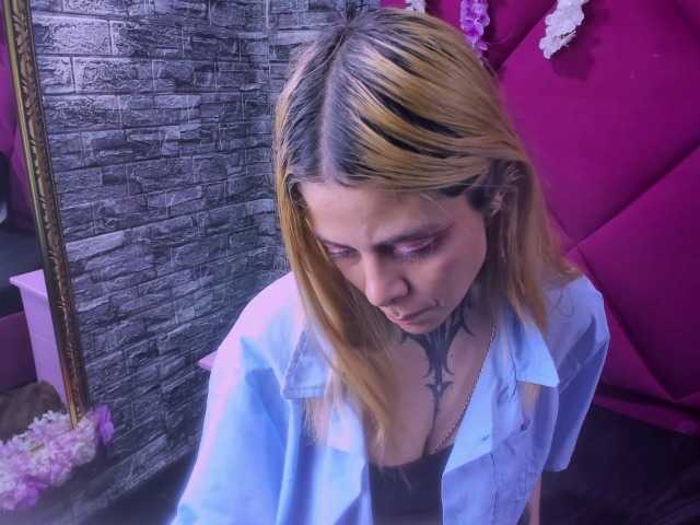 AnalHade's BongaCams show and profile