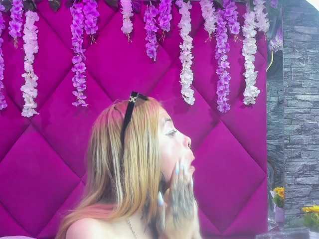 AnalHade's BongaCams show and profile