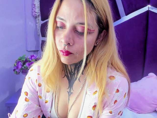 AnalHade's BongaCams show and profile