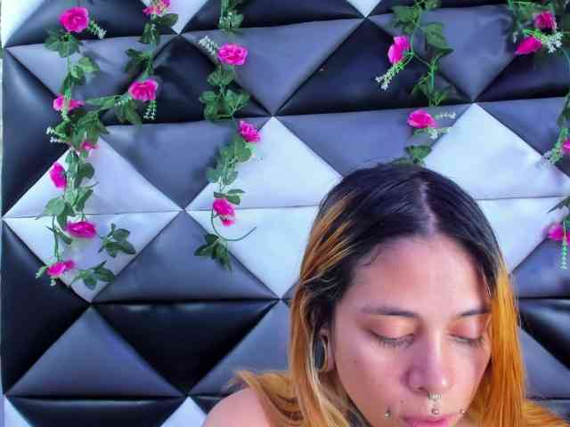 AnalHade webcam