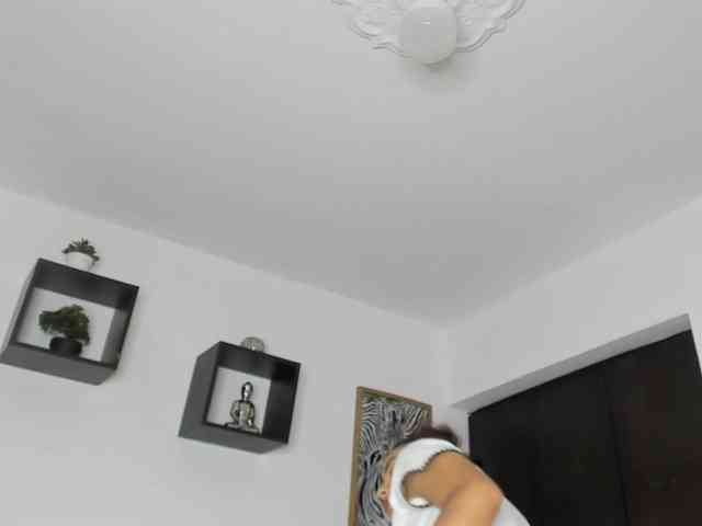 Ehotloveaxxx Live Webcam on BongaCams