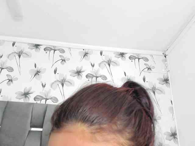 Ehotloveaxxx Live Webcam on BongaCams