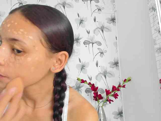 Ehotloveaxxx webcam