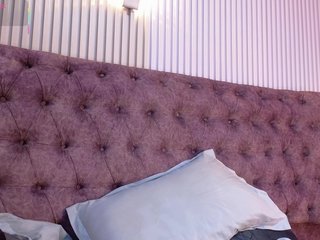 Emily-Foxyy Porn Show