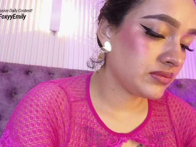 Emily-Foxyy's BongaCams show and profile