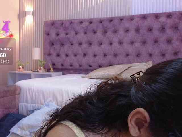 Emily-Foxyy Emily-Foxyy