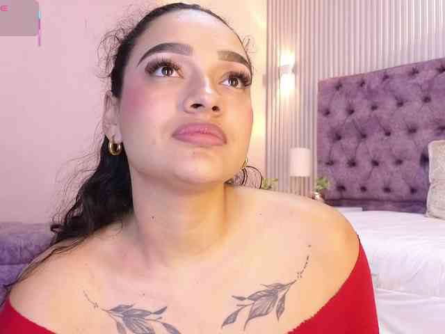 Emily-Foxyy Emily-Foxyy