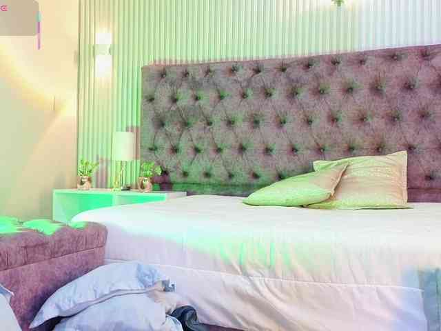 Emily-Foxyy Emily-Foxyy