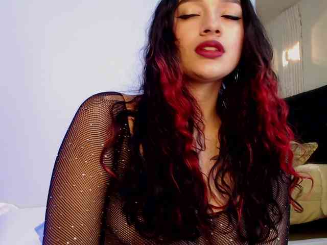 Emily-Foxyy