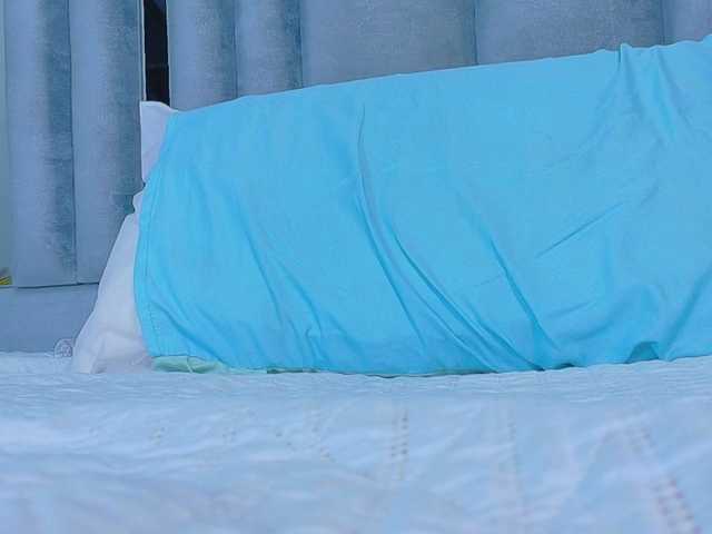 skinnyprinces's BongaCams show and profile