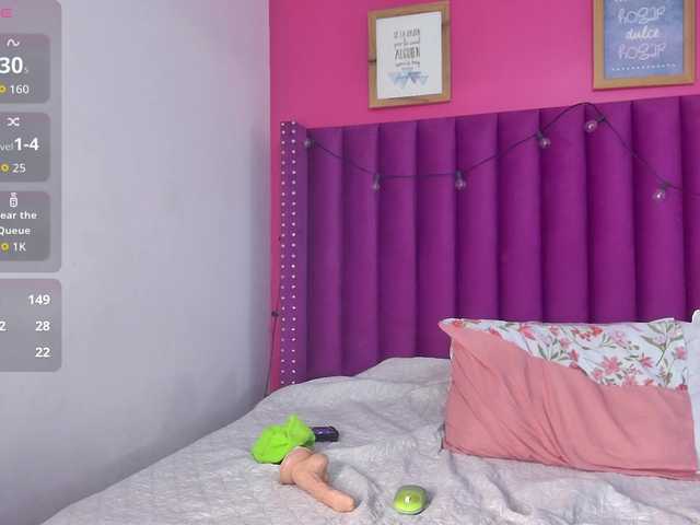 skinnyprinces's BongaCams show and profile