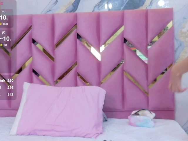 skinnyprinces's BongaCams show and profile