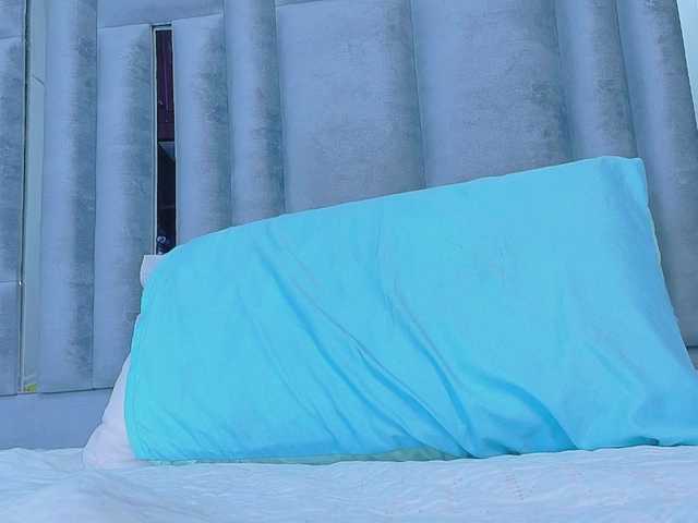 skinnyprinces's BongaCams show and profile